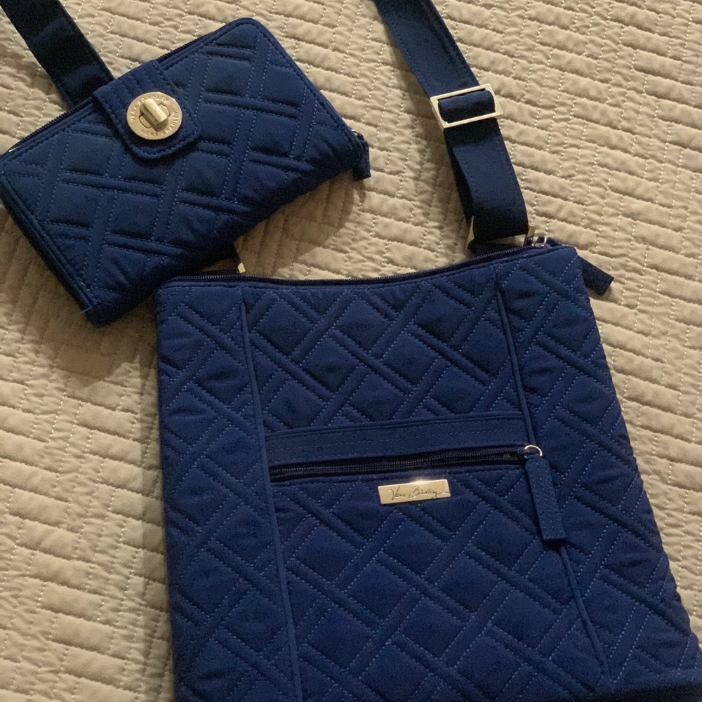Brand new Vera Bradley crossbody purse and wallet